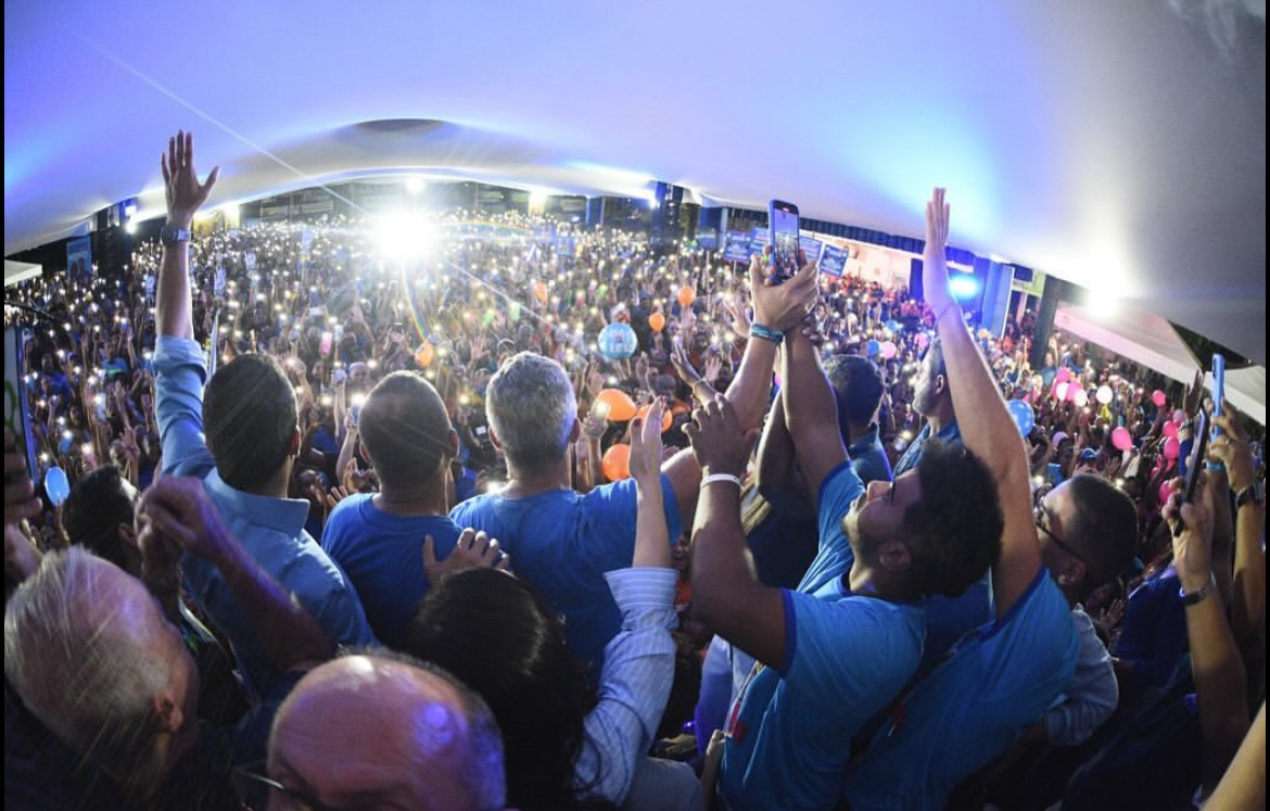 Ex-Deputado tem celular roubado durante convenção do Prefeito Bruno Reis em Salvador