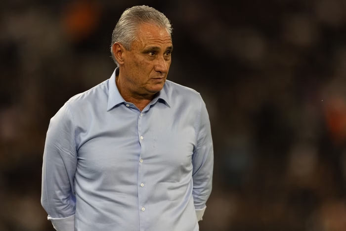 Tite passa mal e é internado às pressas no         Rio de Janeiro