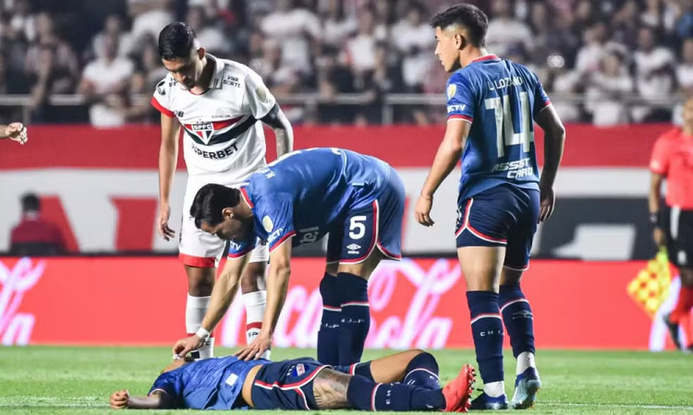 Juan Izquierdo, jogador do Nacional do Uruguai, morre aos 27 anos em SP