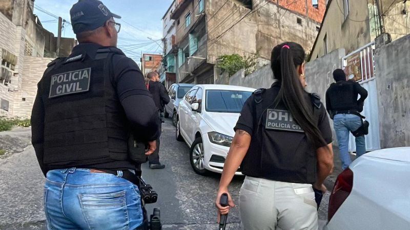 BOM DIA: Operação mira suspeitos de homicídios relacionados ao tráfico de drogas na Bahia