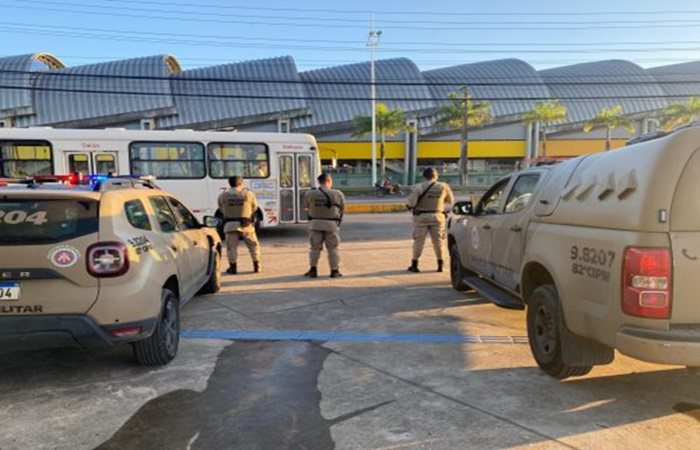 Foragidos da Justiça são presos em estações de metrô de Salvador